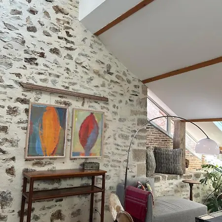Maison D'or-vert : Atelier Of Medieval Goldsmith Сasa de vacaciones *