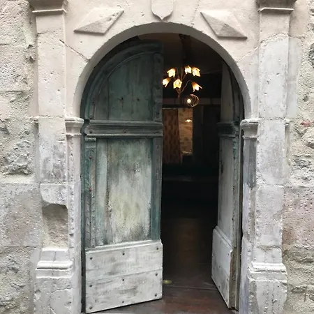 Maison D'or-vert : Atelier Of Medieval Goldsmith Сasa de vacaciones Villefranche-de-Rouergue