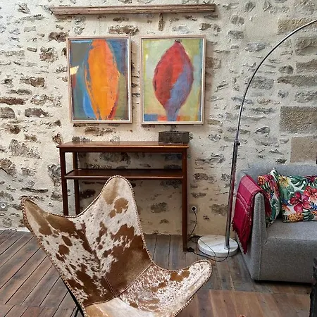 Maison D'or-vert : Atelier Of Medieval Goldsmith Сasa de vacaciones