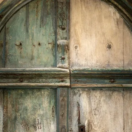 Maison D'or-vert : Atelier Of Medieval Goldsmith Casa vacanze *