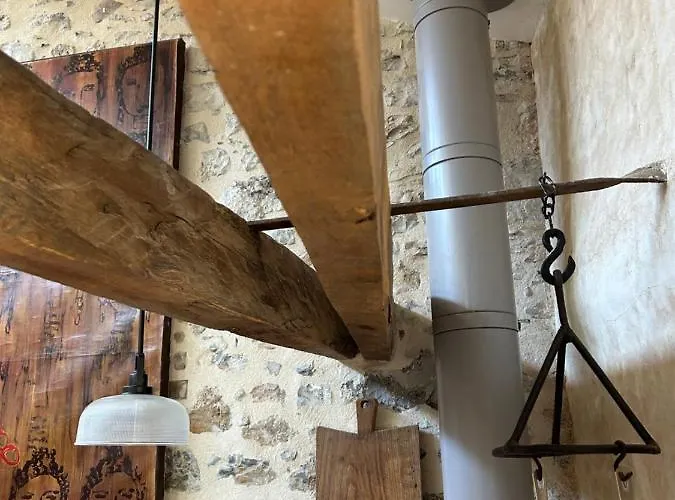 Maison D'or-vert : Atelier Of Medieval Goldsmith Hébergement de vacances Villefranche-de-Rouergue