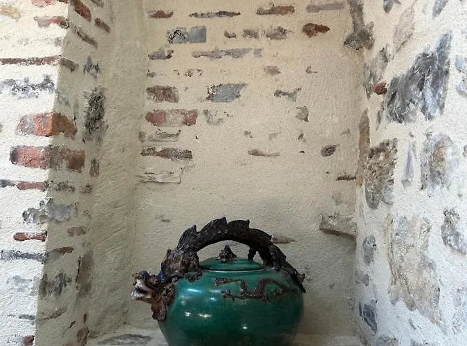 Maison D'or-vert : Atelier Of Medieval Goldsmith Villefranche-de-Rouergue