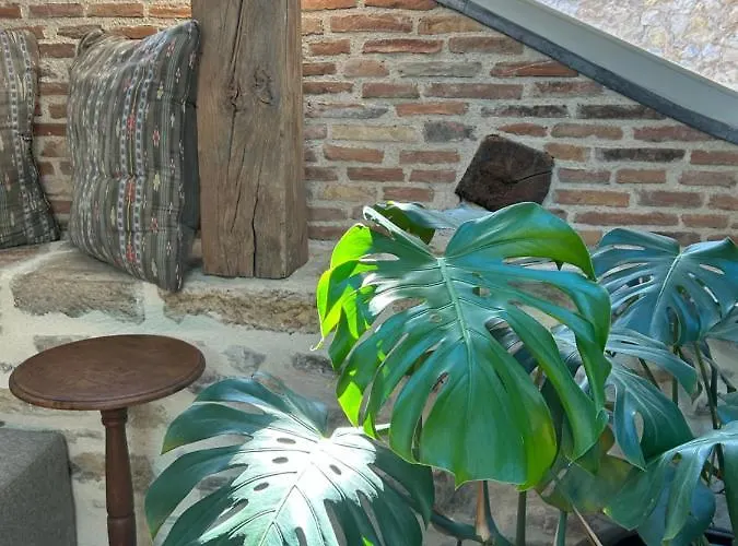 Hébergement de vacances Maison D'or-vert : Atelier Of Medieval Goldsmith