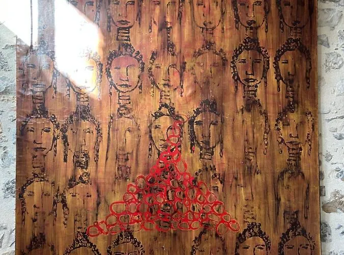 Maison D'or-vert : Atelier Of Medieval Goldsmith Hébergement de vacances Villefranche-de-Rouergue