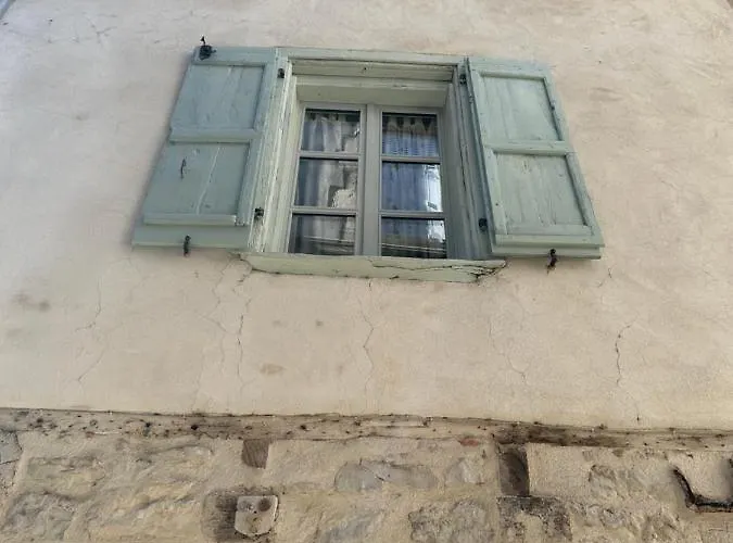 Maison D'or-vert : Atelier Of Medieval Goldsmith Hébergement de vacances *