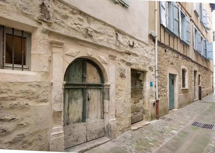 Maison D'or-vert : Atelier Of Medieval Goldsmith Villefranche-de-Rouergue