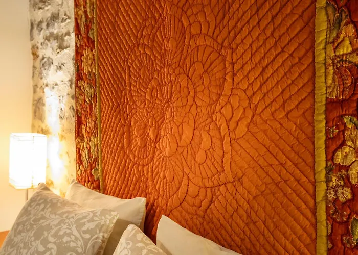 Maison D'or-vert : Atelier Of Medieval Goldsmith Hébergement de vacances