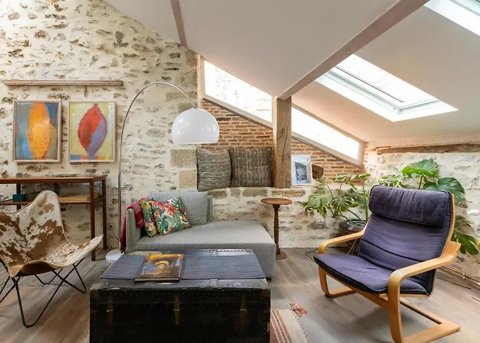 Maison D'or-vert : Atelier Of Medieval Goldsmith Hébergement de vacances *