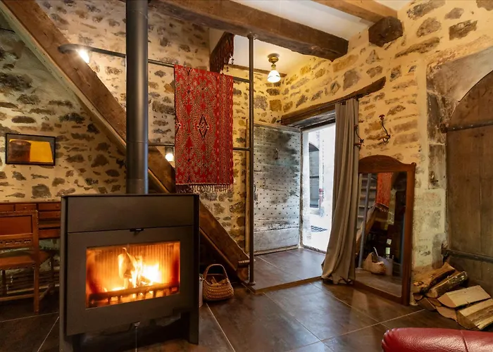 Maison D'or-vert : Atelier Of Medieval Goldsmith Hébergement de vacances Villefranche-de-Rouergue